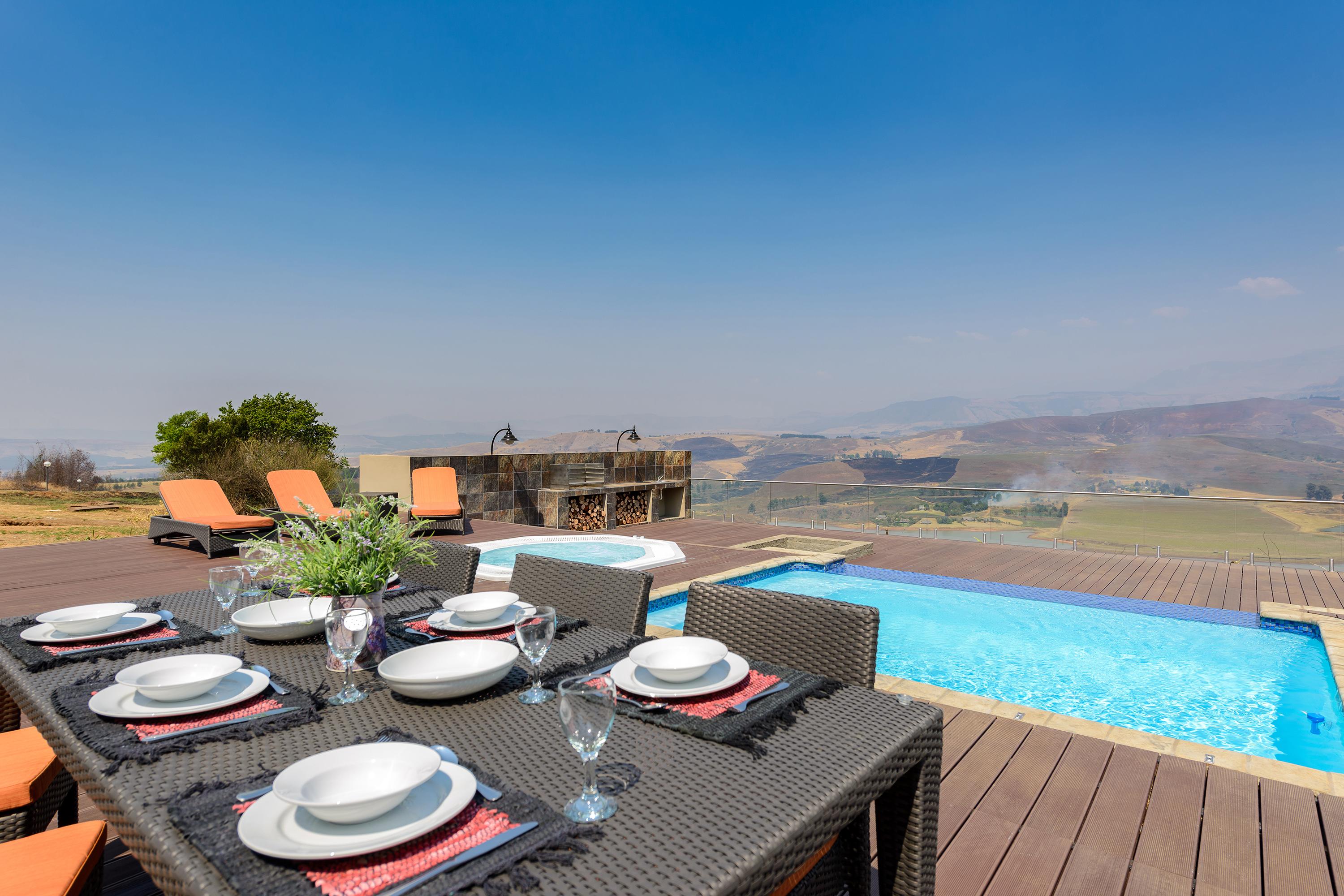 Cayley Mountain Lodge Champagne Valley